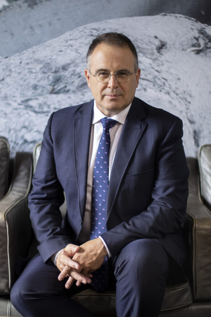 Bruce Whitfield – Business, Economics, Leadership — business keynote speaker South Africa | Guest Speaker