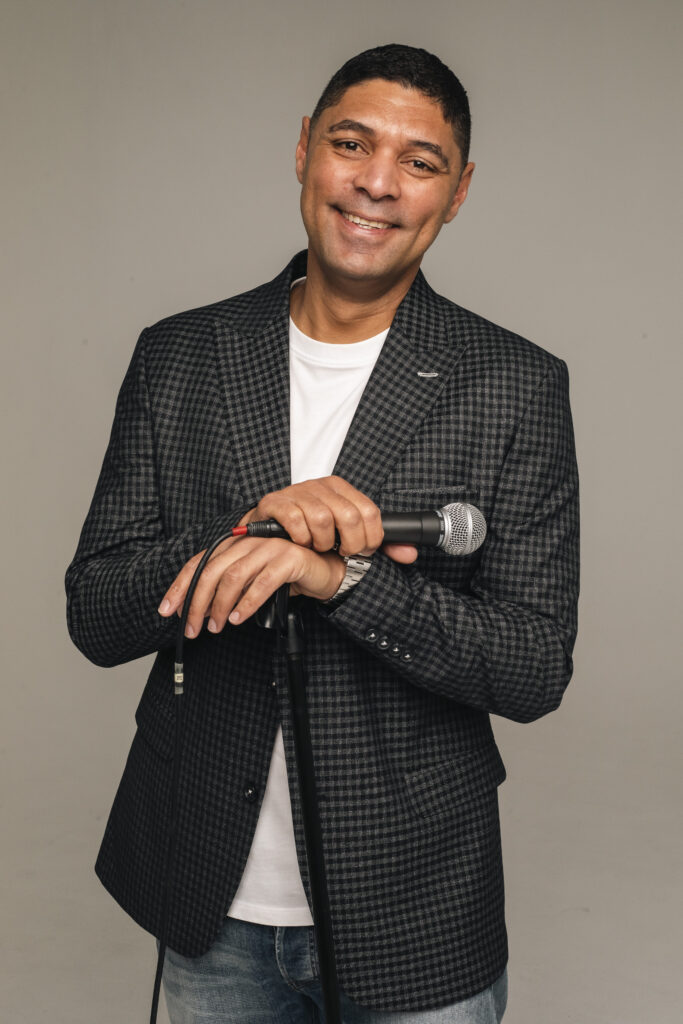 Stuart Taylor — comedian / MC / entertainer for corporate events South Africa | Guest Speaker